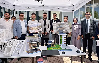 Malatya'da Genç Mühendisler Maket Köprüleriyle Yeteneklerini Sergiledi!