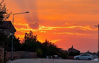 Malatya'da Gökyüzünde Beliren Kalp Şeklindeki Bulut İlgi Çekti!
