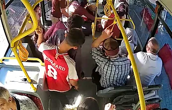 Malatya'da Halk Otobüsünde Panik Anları! Yolcu Bir Anda Bayıldı