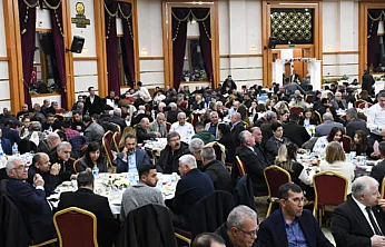 Malatya'da İftar Mesajı: Siyaset Değil Hizmet Zamanı!