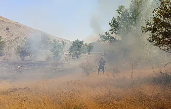 Malatya'da İki İlçede Peş Peşe Yangınlar!