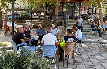 Malatya'da Jandarma Komutanına Mahalle Halkından Destek!