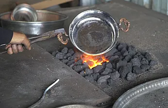 Malatya'da Kalaycılığın Son Temsilcileri: Ömür Bitti, Mesleği Devredecek Kimse Yok