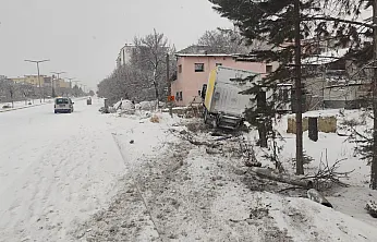 Malatya'da Kar Yağışı Kazayı Beraberinde Getirdi!