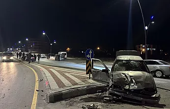 Malatya'da Kavşakta Can Pazarı: 3 Yaralı