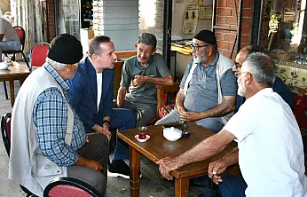 Malatya'da Kayısı Fiyatları Geriledi, Esnaf Ve Çiftçi Dert Yandı!