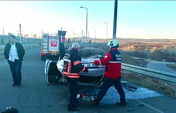 Malatya'da Korkutan Kaza: Otomobil Takla Attı, 3 Yaralı Var!