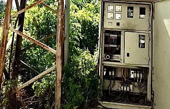 Malatya'da Okul Yolundaki Açık Elektrik Panoları Tepki Çekti!