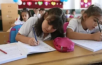 Malatya'da Okul Zilinin Rengi Değişiyor! Ara Tatil Gidiyor Yaz Tatili Uzuyor