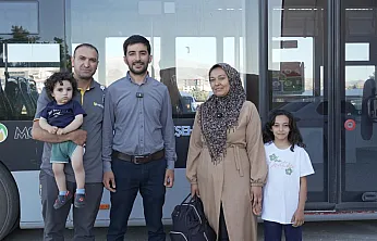 Malatya'da Otobüste Unutulan Altın Dolu Çanta Sahibine Ulaştırıldı