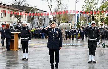 Malatya'da Polis Haftası Töreni! Atatürk Anıtı'na Çelenk Sunuldu