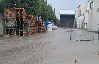 Malatya'da Şiddetli Yağış Fabrikaları Vurdu! Organize Sanayi Bölgesi'nde Su Baskını