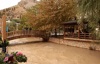 Malatya'da Tohma Çayı'nın Rengi Değişti! Nedeni Dikkat Çekti