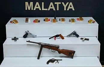Malatya'da 8 Adrese Eş Zamanlı Operasyon: Silah Ve Mühimmat Ele Geçirildi