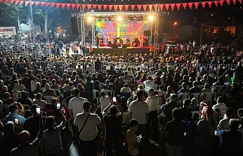 Malatya'da Yeşilyurt'ta Türkü Gecesi Unutulmaz Anlara Sahne Oldu!