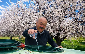 Malatya'da Zirai Don Korkusu Manevi Önlem Aldırdı: Malatyalı Üreticinin Zemzemli Sezon Hazırlığı!