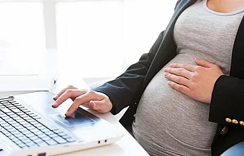 Malatya'daki Annelerin Gözü Resmi Gazete'de! Doğum İzni Düzenlemesi Yürürlüğe Giriyor