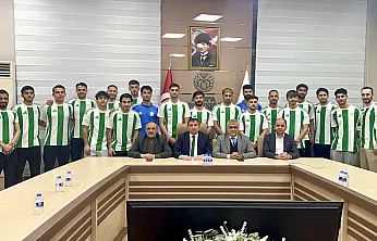 Malatya Futbolunda Yeni Dönem: Yeşilyurtspor Kadrosunu Baştan Kurdu