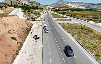 Malatya Hekimhan Askerlik Şubesi Kavşağında Kaza!