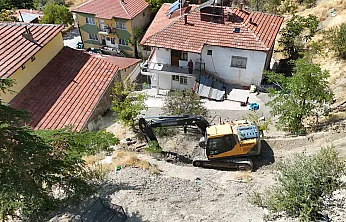Malatya Hekimhan'da Yıllar Sonra Yeniden Çalışma! Dere Yatakları Temizleniyor