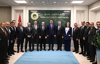 Malatya Heyeti Ankara'da Çıkartma Yaptı! Bakan Kurum ile Kritik Yeniden İnşa Zirvesi