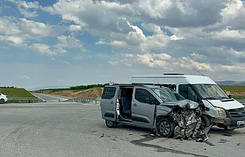 Malatya Kuzey Çevreyolu Bağlantısında Kaza! 8 Yaralı