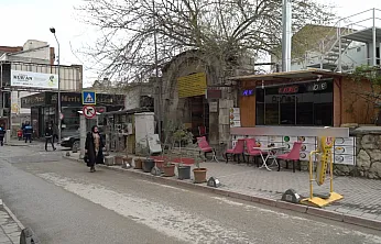 Malatya Nasuhi Caddesi Esnafı Belirsizliğe Tepkili! 3 Yıl Geçti, Tek Bir Çivi Çakılmadı