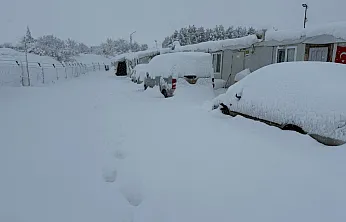 Malatya'nın İlçesinde Kar Alarmı: Kırsal Mahallelerde Ulaşım Zorlaştı
