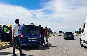 Malatya-Sivas Yolunda Kaza Alarmı! Yaralılar Hastaneye Sevk Edildi