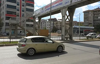 Malatya Tandoğan'da Üst Geçit Mağduriyeti Büyüyor!