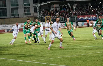 Malatya Temsilcisi Durdurulamıyor! Yeşilyurtspor Play-Off'ta Engel Tanımadı