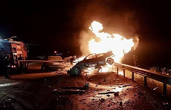 Malatya Yolunda Korkunç Kaza! Otomobil Alev Aldı: 1 Ölü, 5 yaralı
