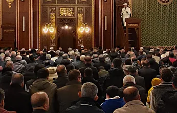 Protokol ve Vatandaş Aynı Safta: Malatya Bayram Namazında Tek Yürek Oldu!