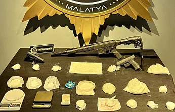 Sokak Satıcılarına Şafak Operasyonu: Malatya'da 2 Kilo Metamfetamin Yakalandı