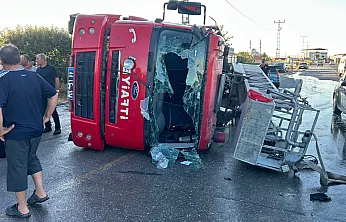 Yangına Giderken Kaza! Malatya'da İtfaiye Aracı Devrildi, 3 Personel Yaralandı