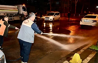 Yeşilyurt'ta Bayram Hazırlığı: Ekipler Sahada Temizlik Çalışması Yapıyor!