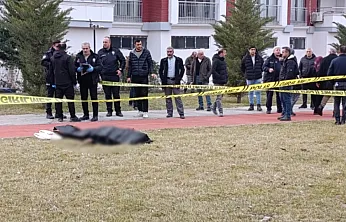 Yeşilyurt'ta Sokakta Feci Ölüm! Ekmek Almaya Giderken Hayatını Kaybetti