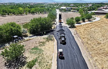 Yeşilyurt'ta Yol Çalışmaları Sonbaharda Hızlandı!