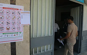 YKS'de Büyük Gün! Binlerce Aday Üniversite Hayali İçin Sınavda