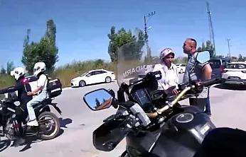 YKS'de Zamanla Yarış! Jandarma Öğrencileri Son Anda Sınava Yetiştirdi