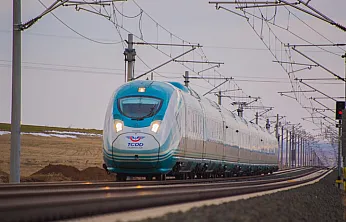 Yüksek Hızlı Tren ile 17 Yılda 110 Milyon Yolcu: Demiryolunda Yeni Dönem!