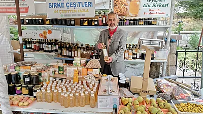 Dedelerinden Kalan Mesleği Yaşatıyor! Malatya'da Ürettiği Sirkeler Türkiye'ye Yayılıyor