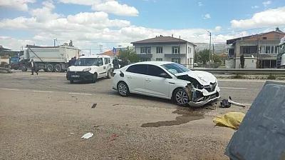Doğanşehir Savaklı Mahallesi'nde Trafik Kazası! 2 Kişi Hastaneye Kaldırıldı