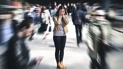 Genç Yaşta Yaşanan Ruhsal Çöküşün Altından O Eski Yılların İzleri Çıktı