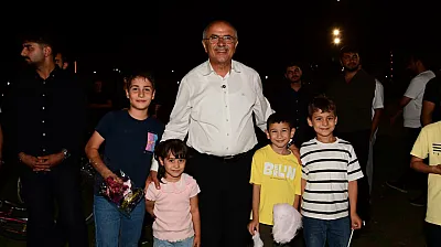 Malatya'da Başkan Sami Er'den Gençlerle Buluşma! Kent Parkı'nda Dikkat Çeken Mesajlar Verdi
