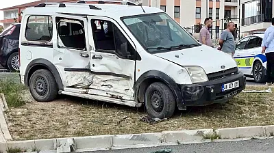 Malatya'da Hoca Ahmet Yesevi Mahallesi'nde Trafik Kazası! İki Kişi Yaralandı