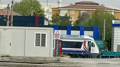 Malatya'da Korkunç İş Kazası! İki Vagon Arasında Kalan İşçi Ağır Yaralandı