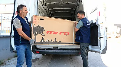 Malatya'da Sosyal Destek Alan Ailelerin Çocuklarına Anlamlı Jest