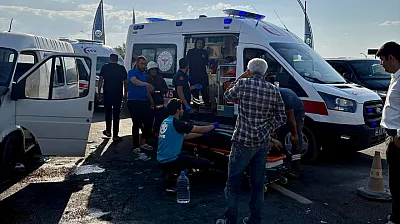 Malatya'da Trafik Kazası Sonrası Bulvar Ulaşıma Kapandı