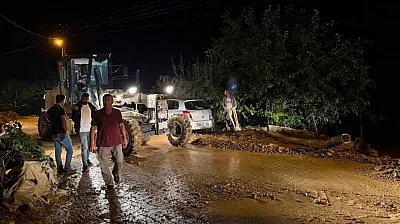 Malatya Hekimhan'da Sel Sonrası Seferberlik! Devletin Tüm Ekipleri Sahada